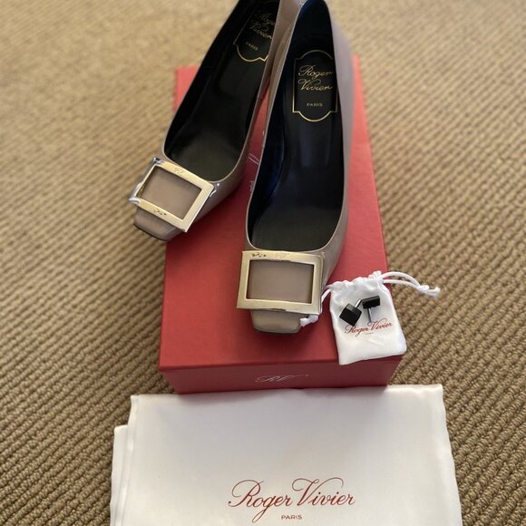 Roger Vivier Taupe Leather Gold Belle Buckle Heels Pumps - Picture 7 of 12